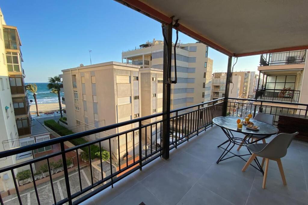 דירות סאלו Amplio Apartamento Seaview מראה חיצוני תמונה