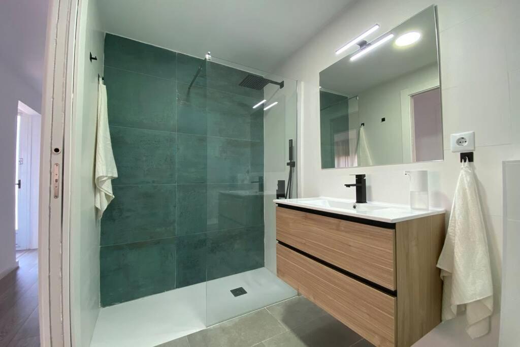 דירות סאלו Amplio Apartamento Seaview מראה חיצוני תמונה